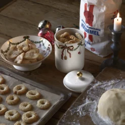 Royal Copenhagen Star Fluted Christmas Opbergpot Met Deksel -Filskars Winkel 30680 01 05 26b966d4bb scaled