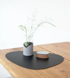 LIND DNA Bull Placemat Curve -Filskars Winkel 31511 01 3 EnvironmentImage 3a4056b3bd