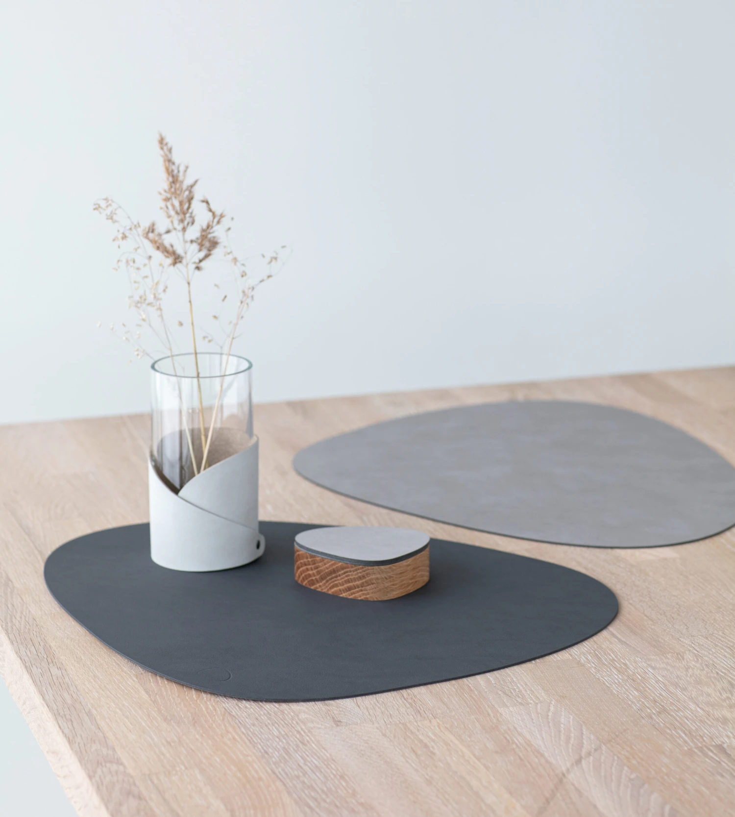 LIND DNA Nupo Placemat Keerbaar Curve L 1 St. 3 LIND DNA Nupo Placemat Keerbaar Curve L 1 St. - Afbeelding 3