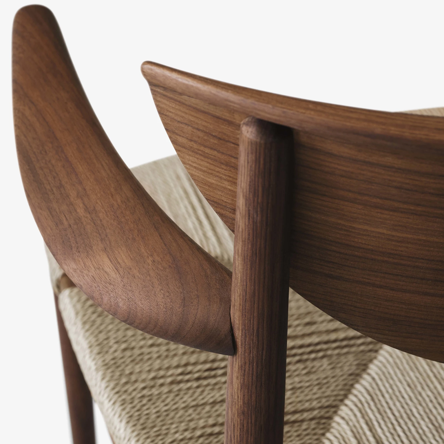 &Tradition Drawn Stoel HM4 Met Armleuningen 2 &Tradition Drawn Stoel HM4 Met Armleuningen - Afbeelding 2