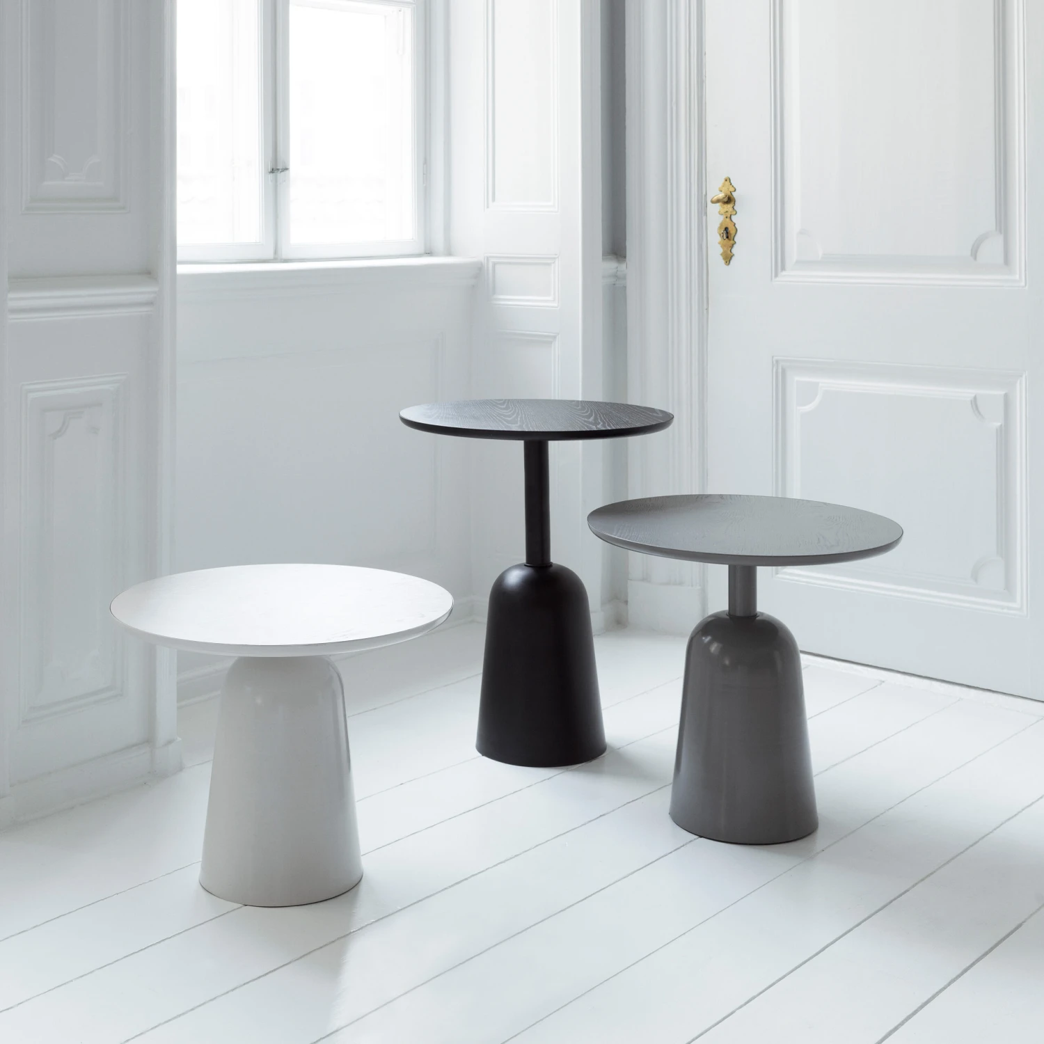 Normann Copenhagen Turn Verstelbare Tafel Ø55 Cm 2 Normann Copenhagen Turn Verstelbare Tafel Ø55 Cm - Afbeelding 2