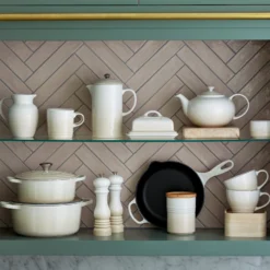 Le Creuset Diepe Koekenpan Met Gietijzeren Handvat 26 Cm -Filskars Winkel 46084 01 04 9a707808a5 scaled