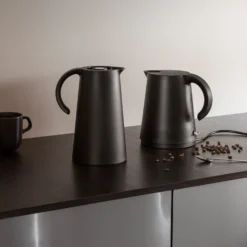 Eva Solo Rise Thermoskan 1 L -Filskars Winkel 46525 01 03 388daae86d scaled