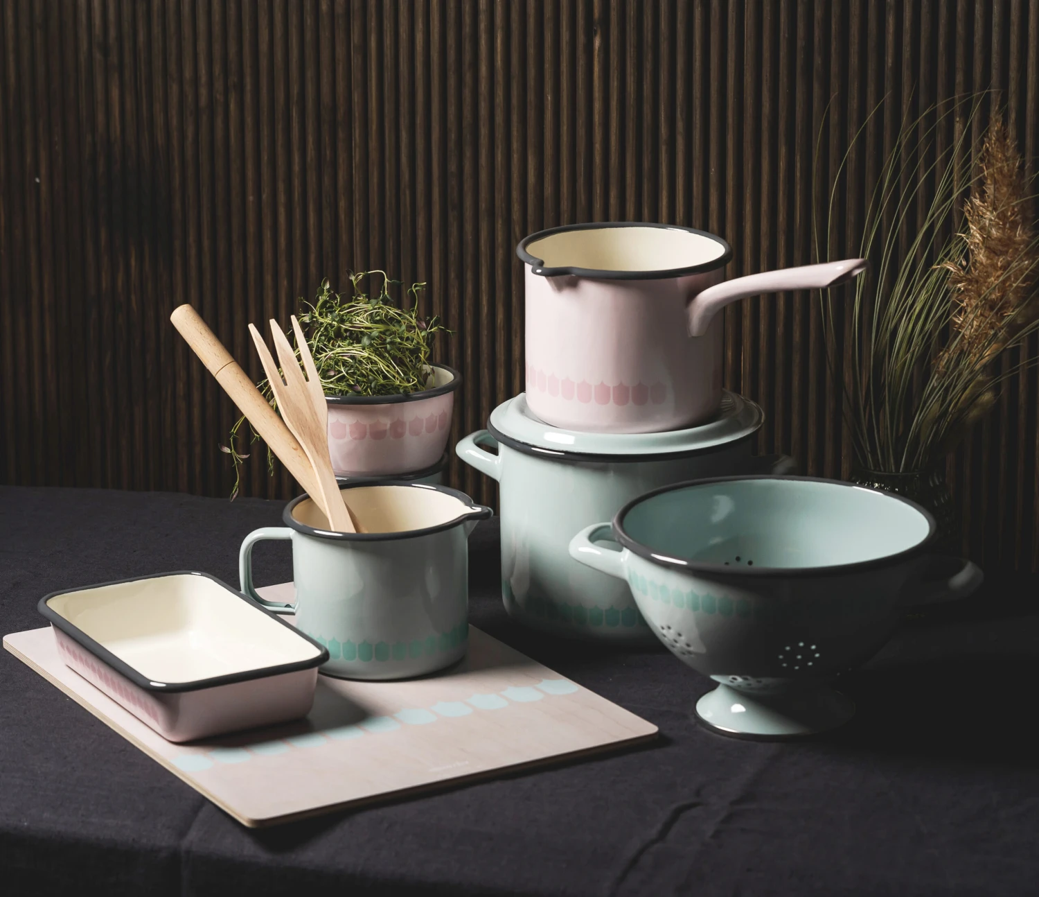 Muurla Vappu Emaille Braadpan 3,5 L 2 Muurla Vappu Emaille Braadpan 3,5 L - Afbeelding 2