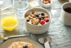 Staub New White Truffle Bestekhouder 4-pack -Filskars Winkel 502856 01 4 EnvironmentImage 11bedbab31 scaled