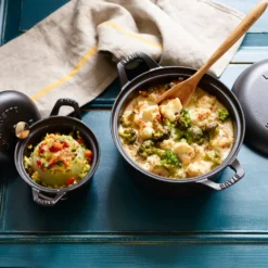 Staub Vintage La Coquette Ronde Braadpan 2,45 L -Filskars Winkel 502886 01 3 EnvironmentImage 790bafcccc scaled