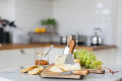 Dorre Oline Kaasplank Acacia 4-delig -Filskars Winkel 505955 01 5 EnvironmentImage 5a347482ee