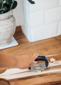 Dorre Garli Knofloofpers 5 Dorre Garli Knofloofpers -Filskars Winkel 505956 01 10 EnvironmentImage d2e37d6c76 scaled