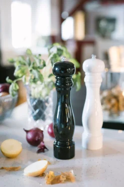 Dorre Karou Peper-en Zoutmolen Hoogglans 27 Cm -Filskars Winkel 505973 01 3 EnvironmentImage 800c67687e scaled