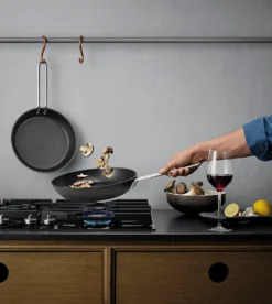 Eva Solo Eva Trio Professionele Koekenpan -Filskars Winkel 508784 01 5 EnvironmentImage 3acf65574a scaled