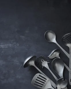 Nicolas Vahé Daily Pollepel Met Gat Roestvrij Staal -Filskars Winkel 508922 01 7 EnvironmentImage 4a44ec7afd scaled