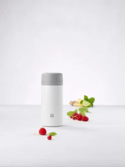 Zwilling Thermo Thermosfles 0,42 L -Filskars Winkel 509061 01 3 EnvironmentImage 18f7b6050a scaled