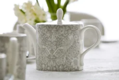 Spode Strawberry Thief Theekan 1,1 Liter -Filskars Winkel 509452 01 4 EnvironmentImage dd9189de80