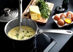 Le Creuset Signature 3-Ply Steelpan Met Deksel 7 Le Creuset Signature 3-Ply Steelpan Met Deksel -Filskars Winkel 514168 01 4 EnvironmentImage af7cffddd1 scaled