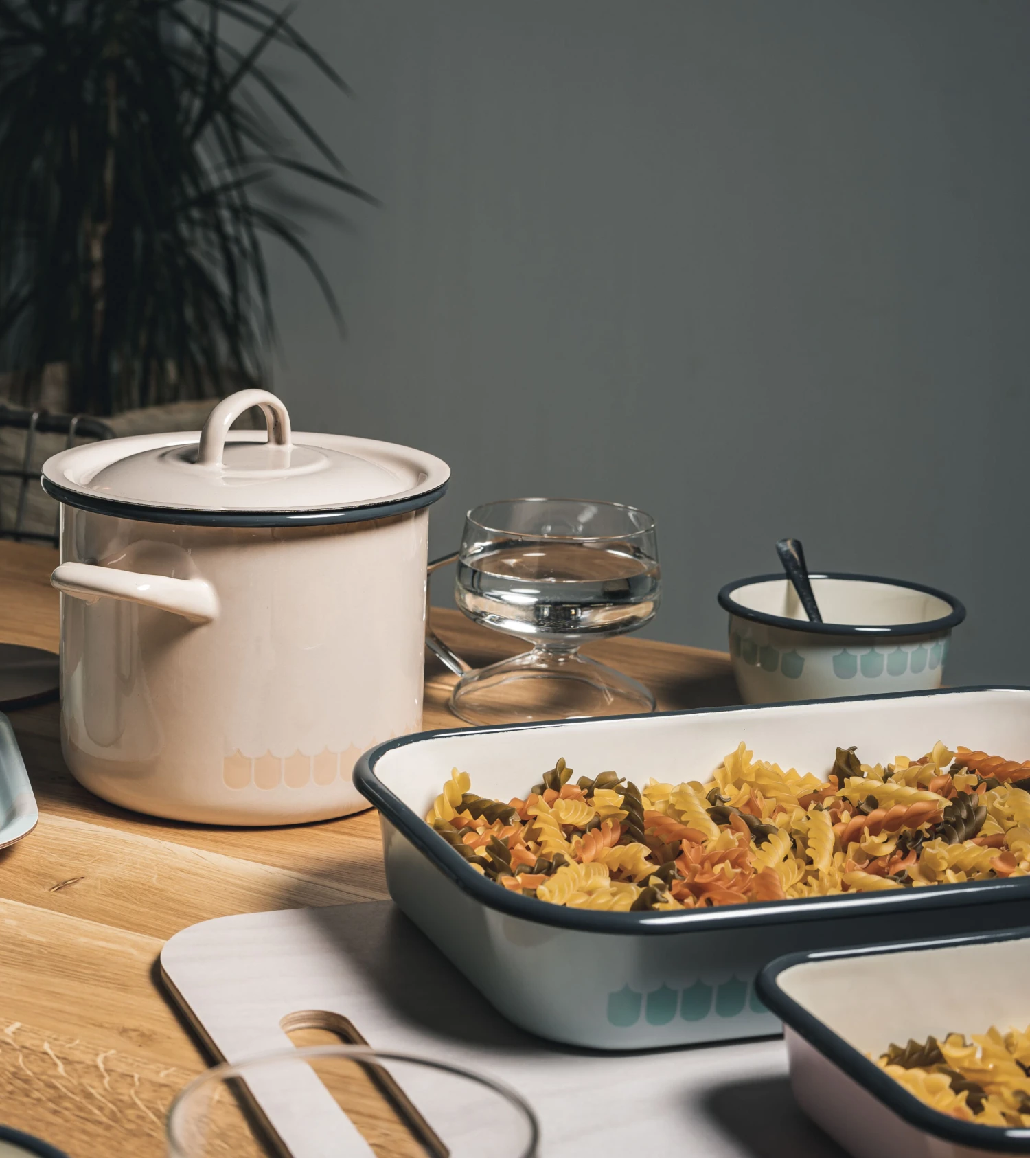 Muurla Vappu Emaille Braadpan 2,5 L 3 Muurla Vappu Emaille Braadpan 2,5 L - Afbeelding 3