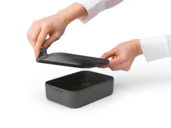 Brabantia Make & Take Lunchtrommel Medium 1,1 L -Filskars Winkel 568825 01 30 EnvironmentImage 81c7dbf6e8 scaled