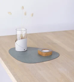 LIND DNA Hippo Placemat Curve M -Filskars Winkel 571871 01 41 EnvironmentImage a7bcbf76c3