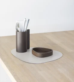 LIND DNA Serene Placemat Curve M -Filskars Winkel 571902 01 41 EnvironmentImage 6b5ac68a54