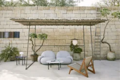 Gubi MR01 Initial Outdoor Lounge Chair -Filskars Winkel 578688 01 43 EnvironmentImage 91a7c32757 scaled