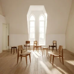 Gubi C-Chair Stoel -Filskars Winkel c chair miljo1 9d4c75978b