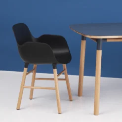Normann Copenhagen Form Stoel Met Armleuningen -Filskars Winkel form karmstol galeri 85a5d09eb7